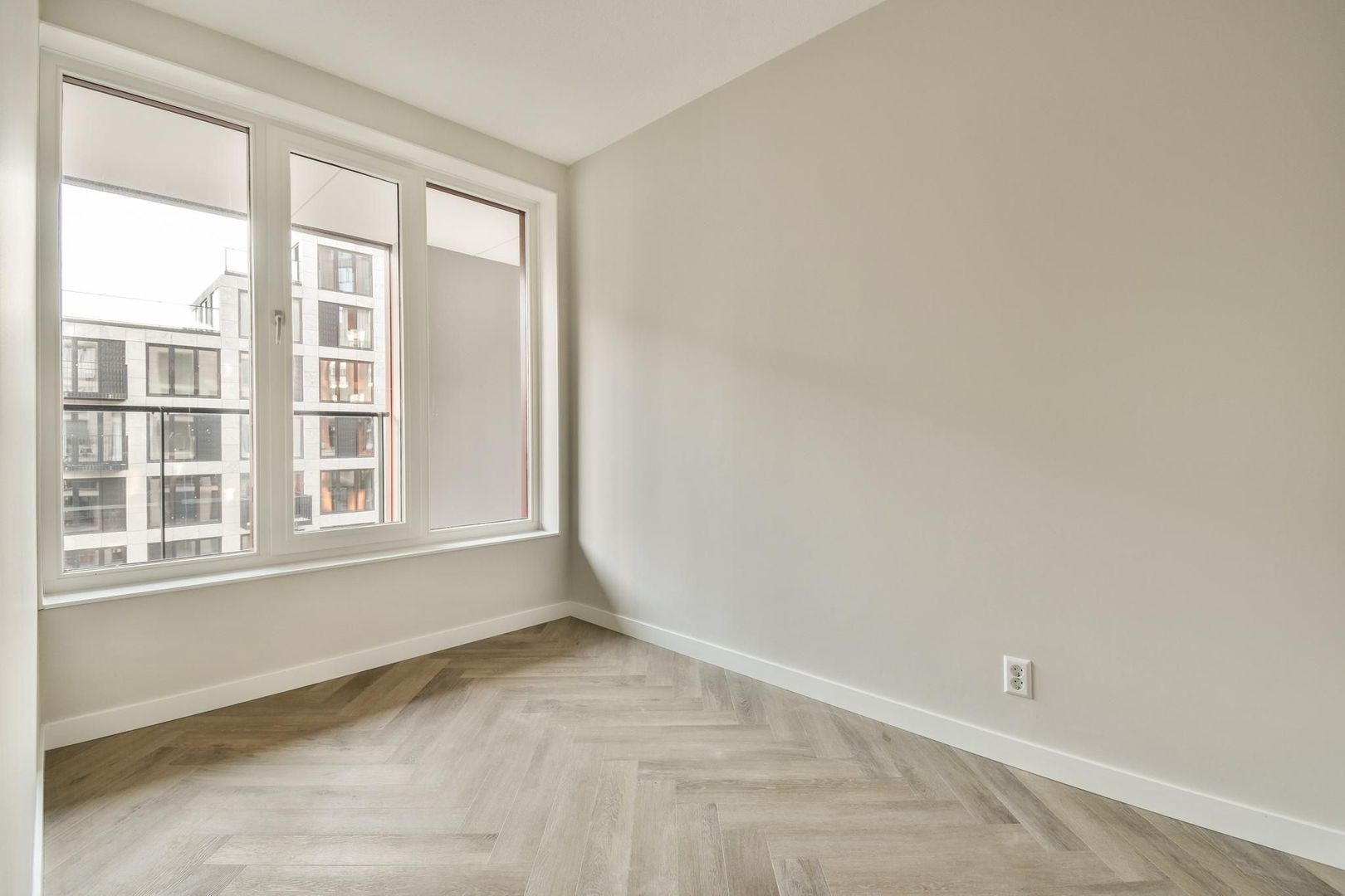 Mies van der Rohestraat 87, Hoofddorp foto-13