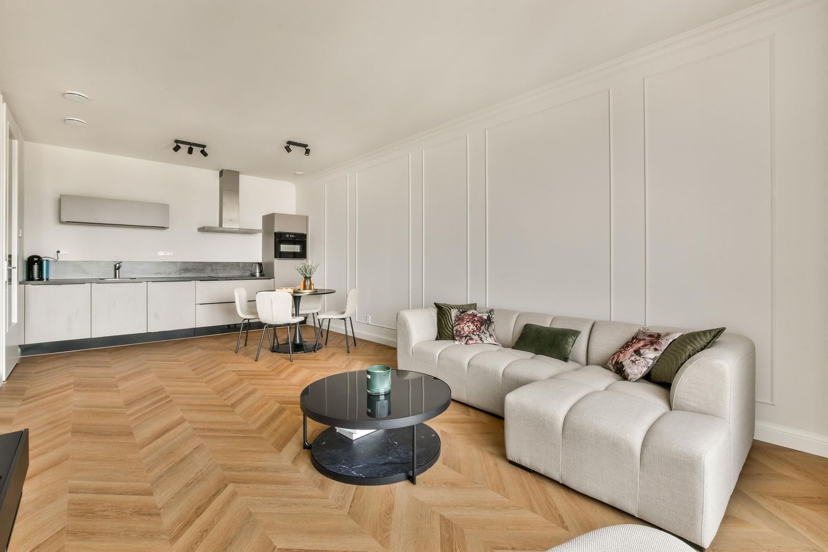 Mies van der Rohestraat 99, Hoofddorp foto-3