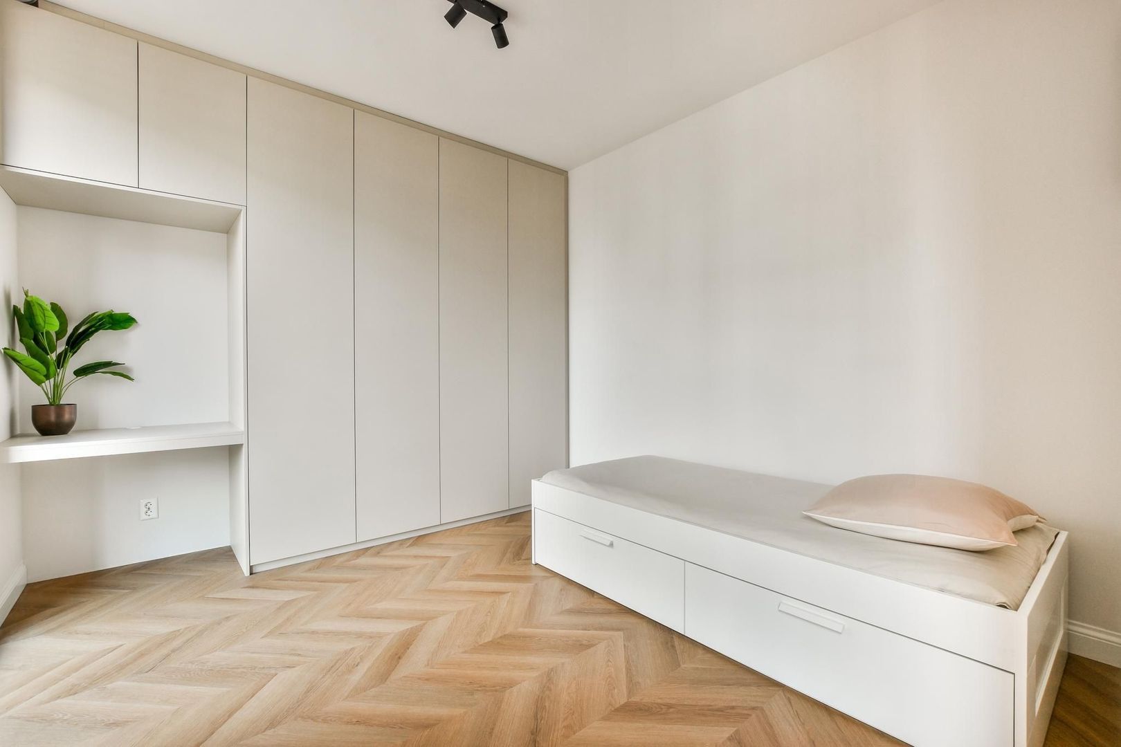 Mies van der Rohestraat 99, Hoofddorp foto-19