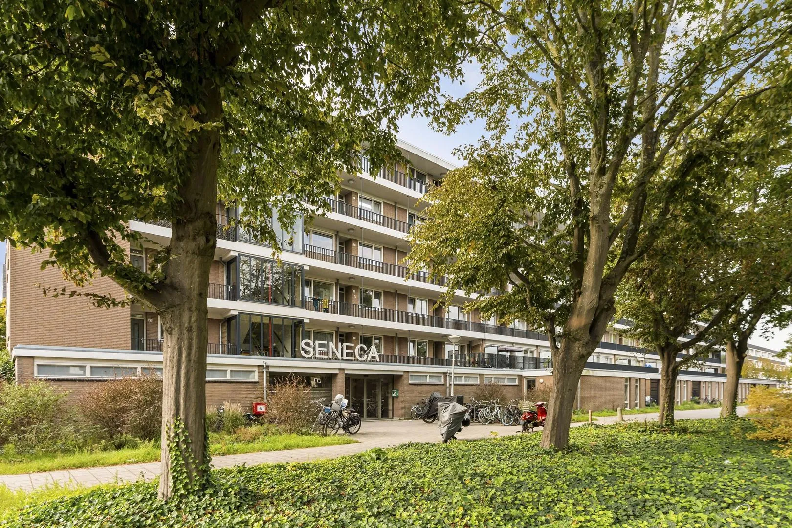 Appartement te koop: Senecastraat 99, Amsterdam