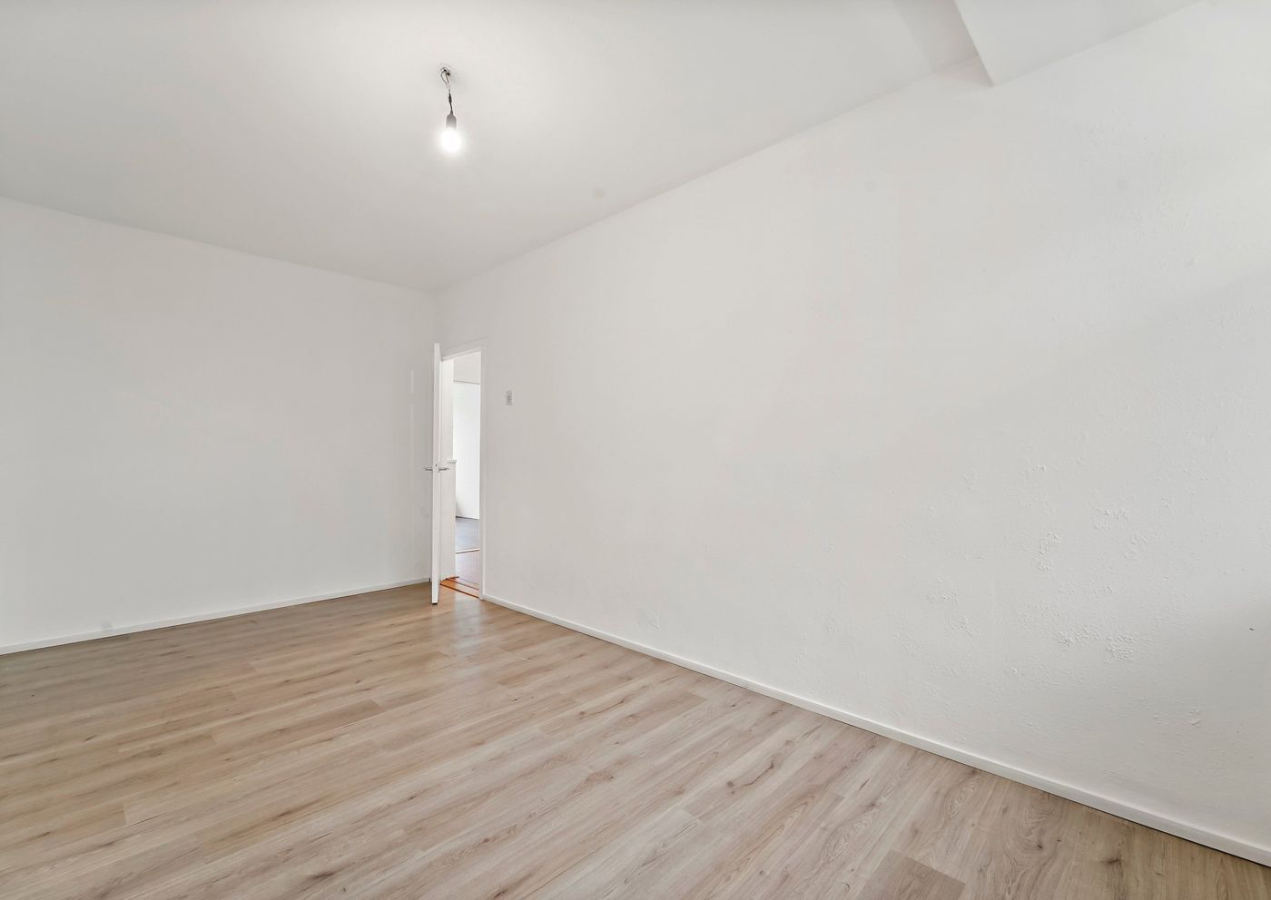 Volendamlaan 1008, Den Haag foto-13