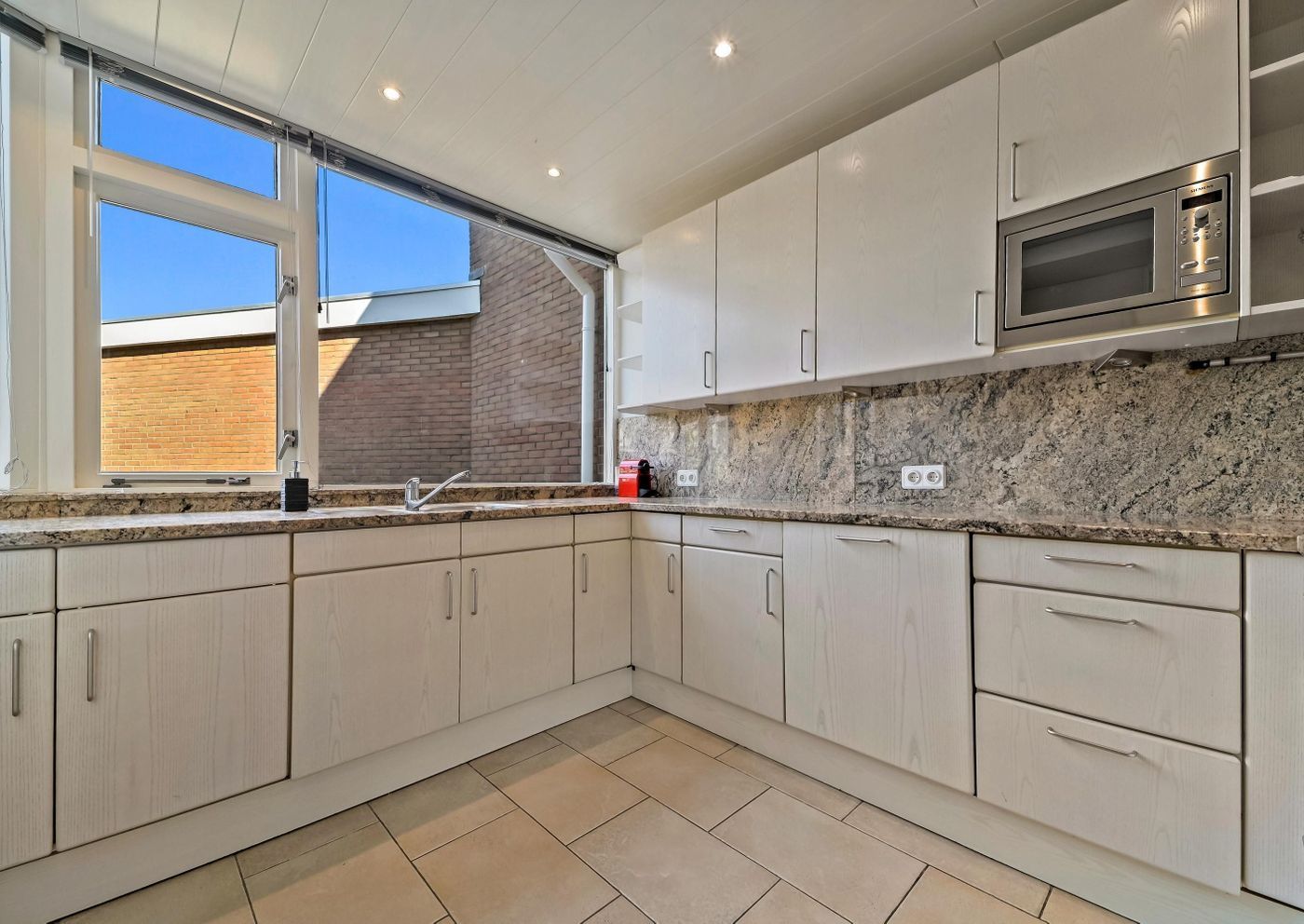 Duyvenvoordestraat 145, Monster foto-14