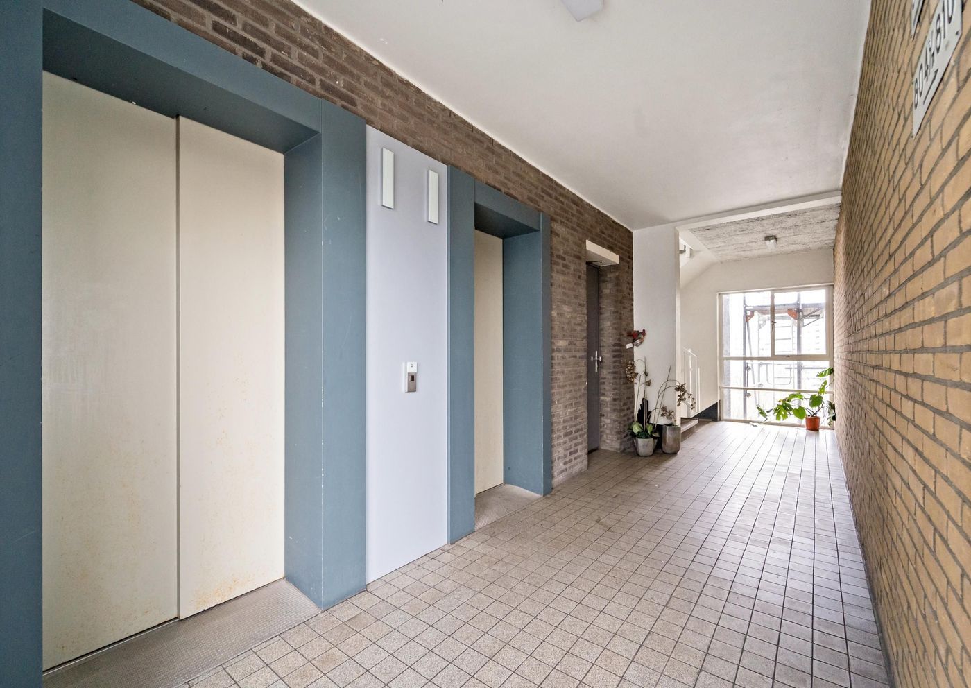 Volendamlaan 820, Den Haag foto-4