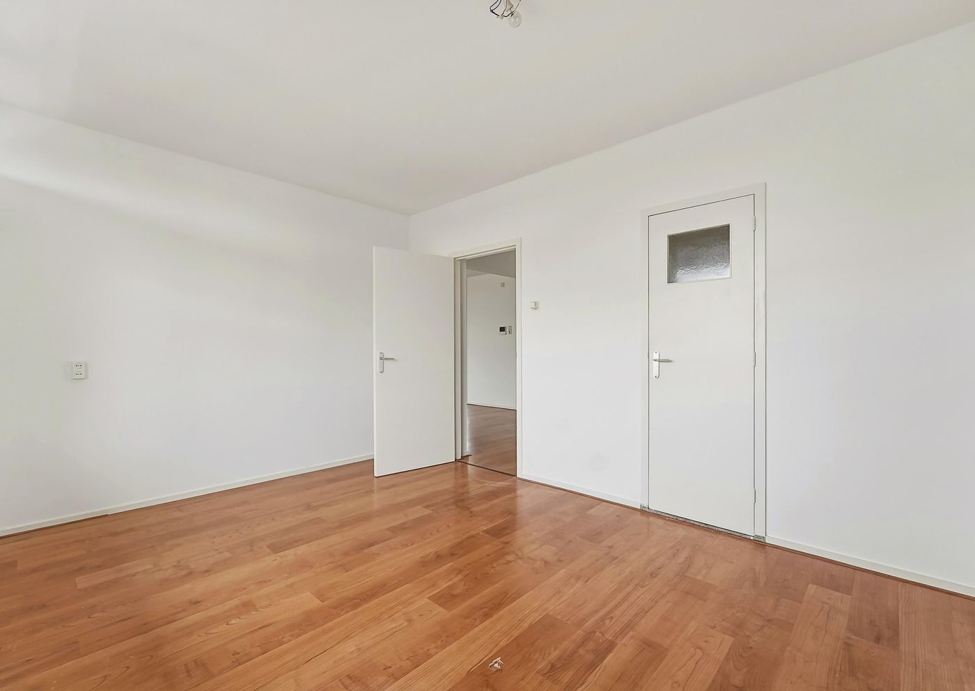 Volendamlaan 820, Den Haag foto-15