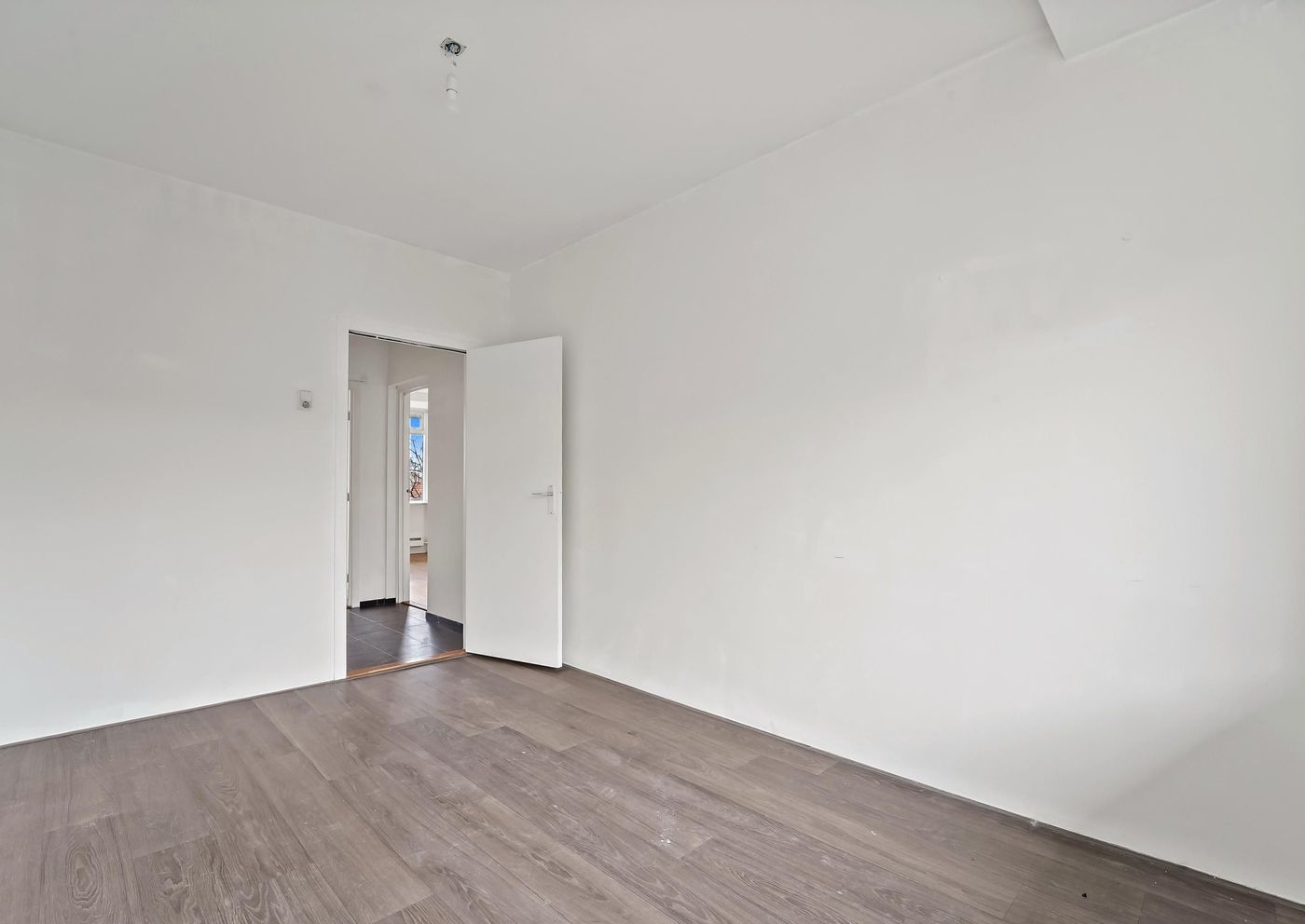 Volendamlaan 1018, Den Haag foto-18