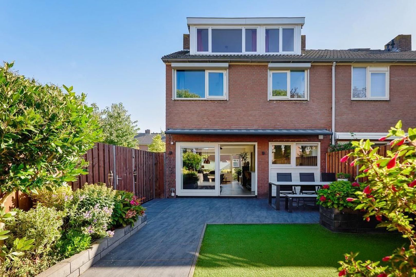 Zwaluwstraat 61, Badhoevedorp foto-0