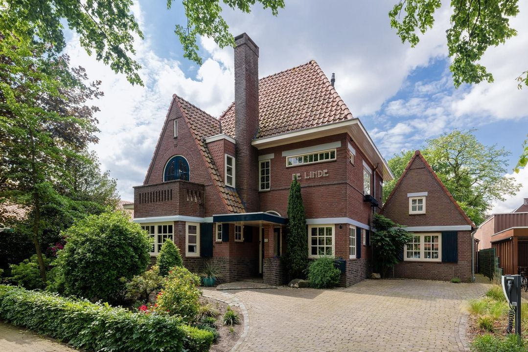 Sint Josephplein 13, Venhorst