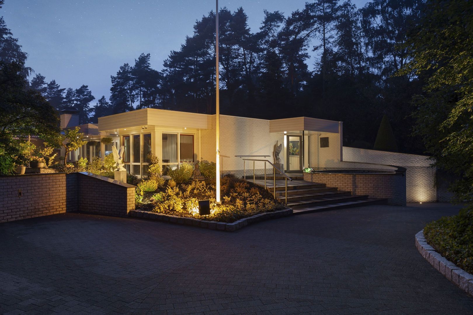 Buizerdweg 12 image 1