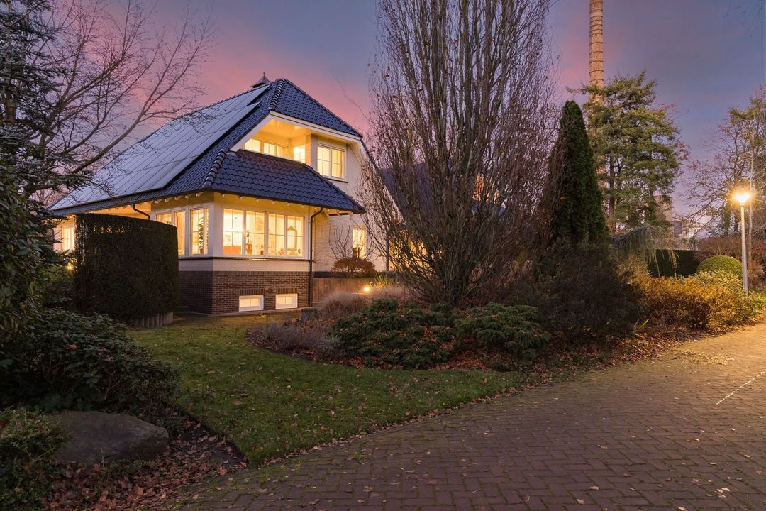 Falkenburgerf 1 image thumbs 1