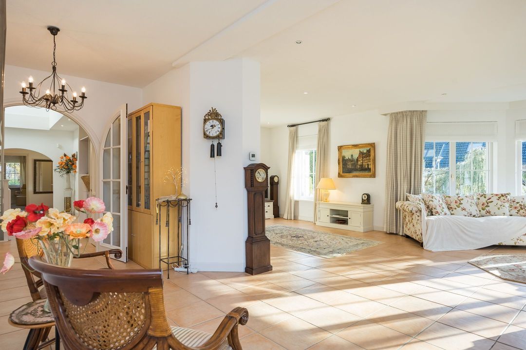 Falkenburgerf 1 image thumbs 1