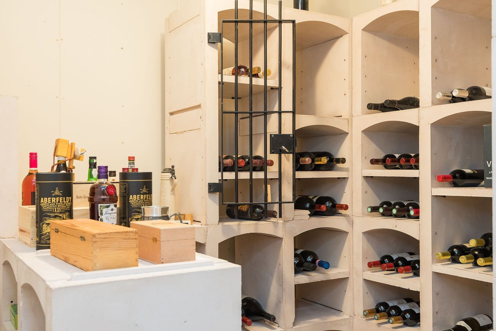 Falkenburgerf 1 image 1