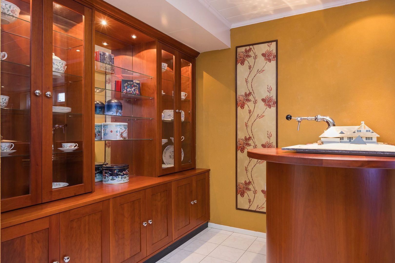 Falkenburgerf 1 image 1