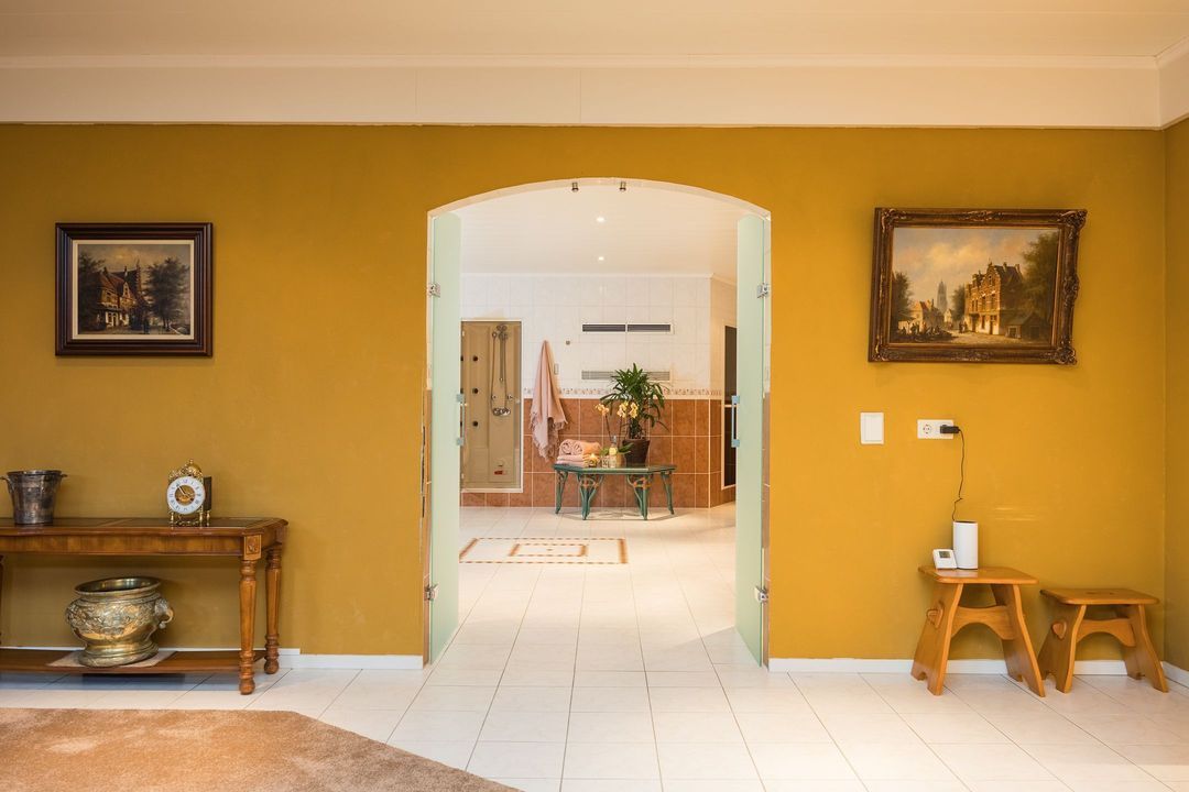 Falkenburgerf 1 image thumbs 1