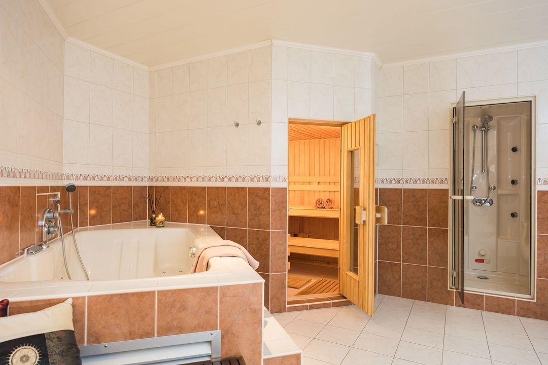 Falkenburgerf 1 image thumbs 1