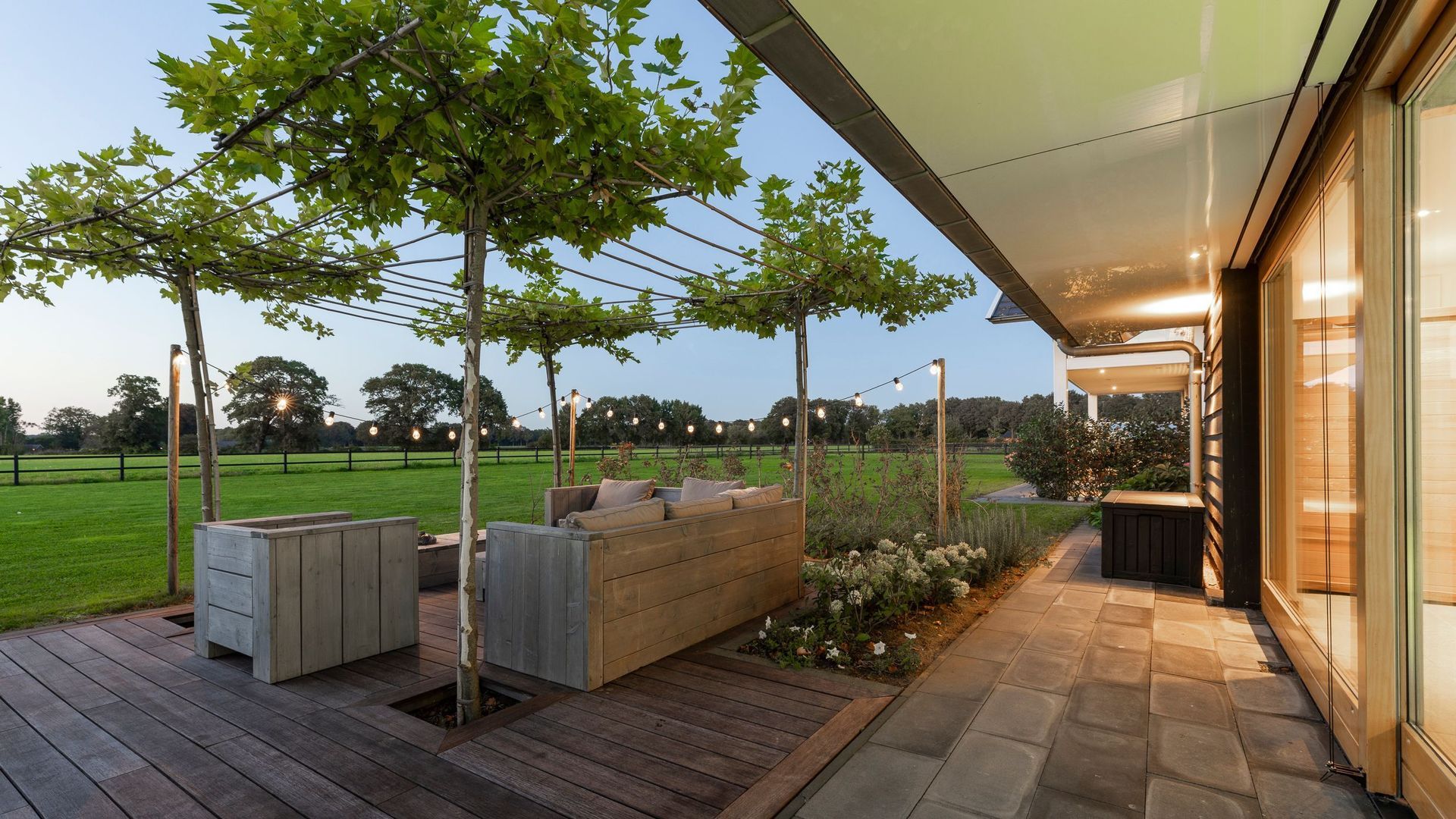 Rijksweg 11 b image 1