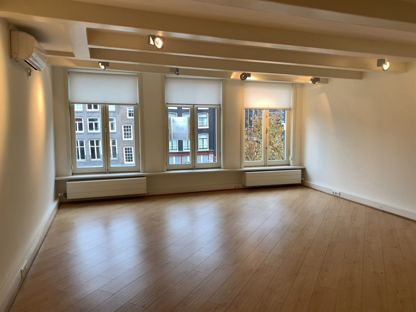 Nieuwezijds Voorburgwal 158, Amsterdam foto-1