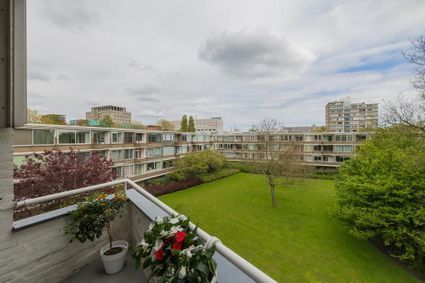Meander 889, Amstelveen