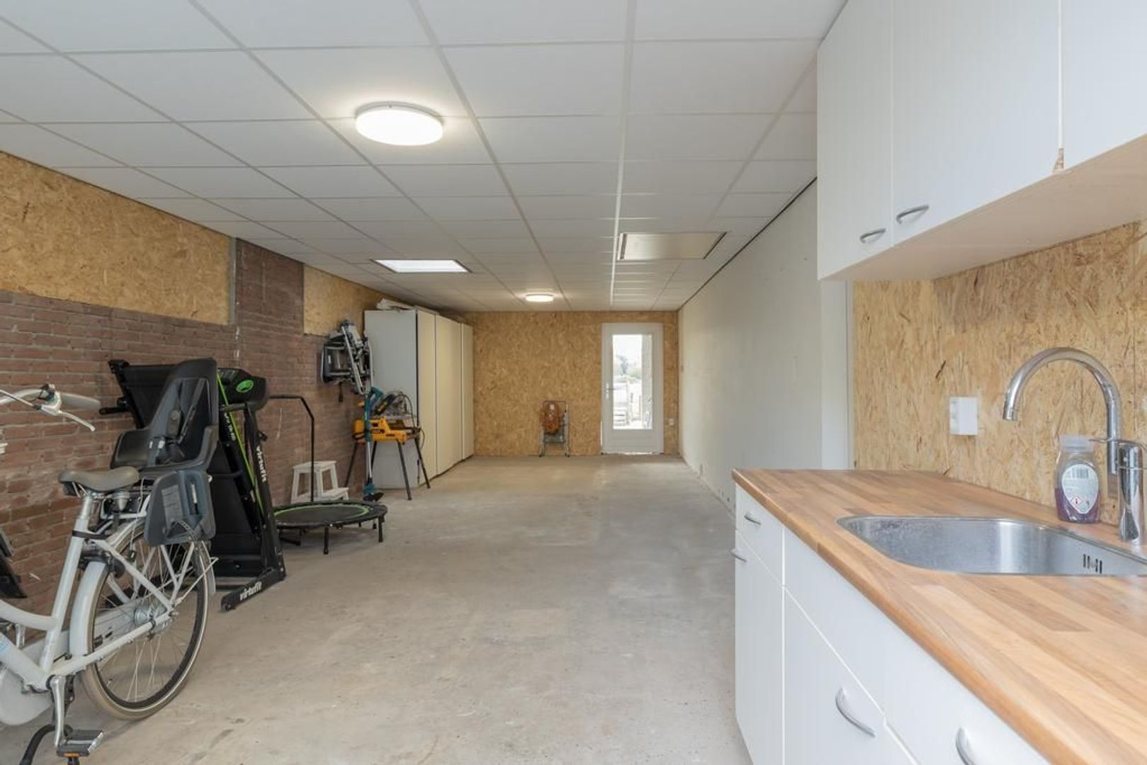 Zuideinde 192, Oostzaan foto-47