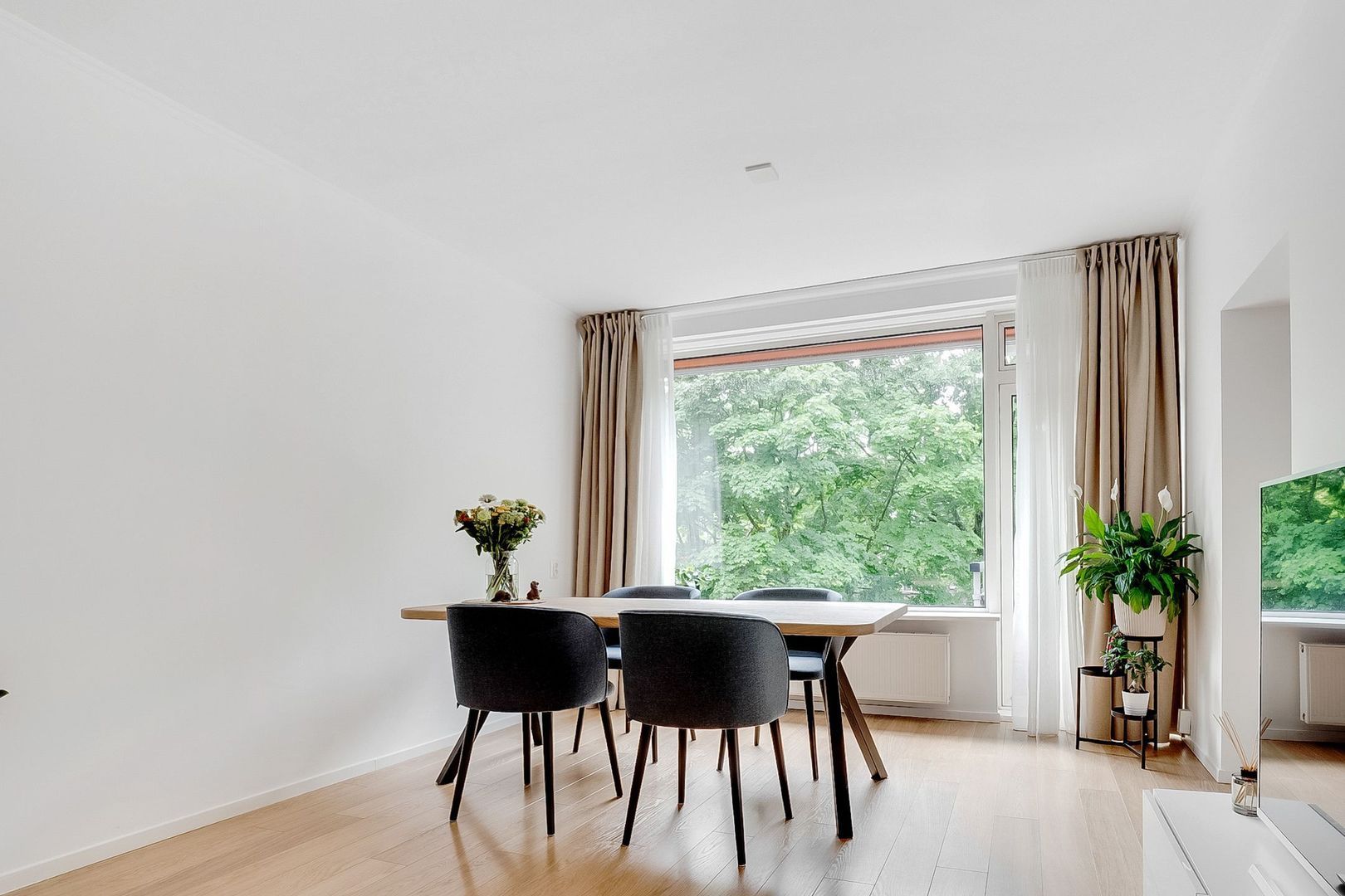 Julianaplantsoen 145, Diemen foto-6