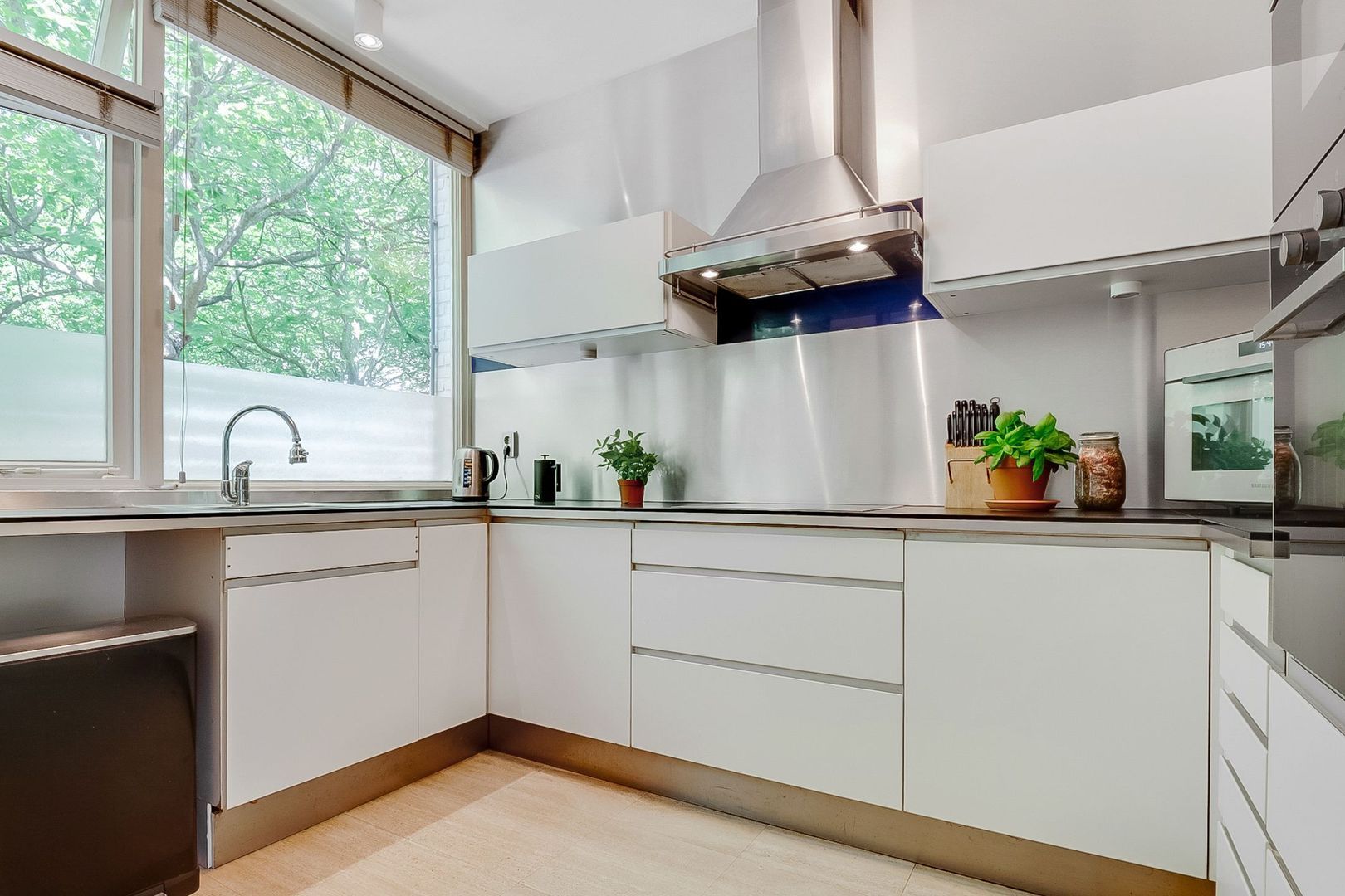 Van Nijenrodeweg 917, Amsterdam foto-16