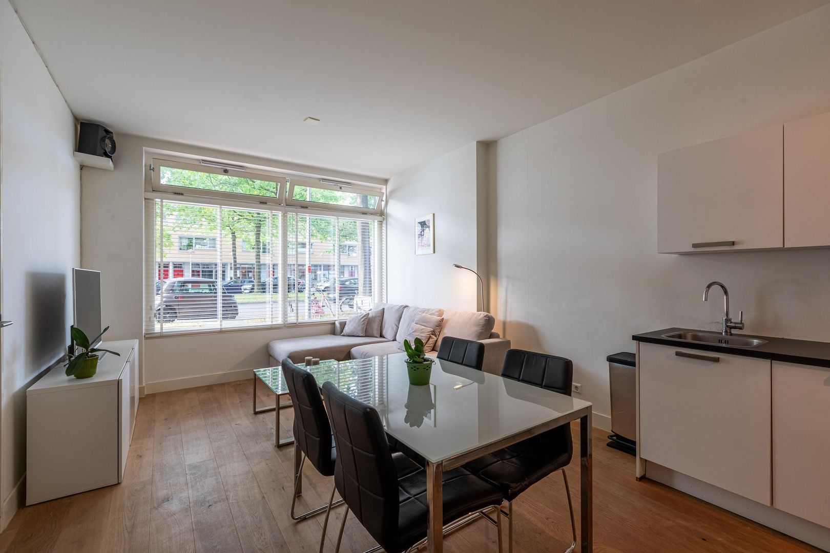Laan van Vlaanderen 141 A 10, Amsterdam foto-0