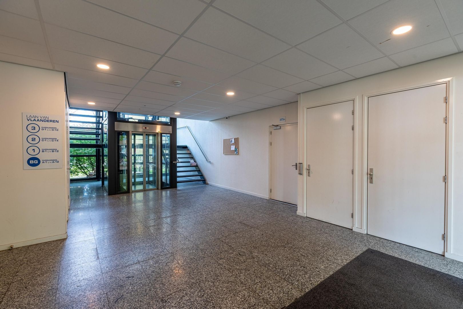 Laan van Vlaanderen 141 A 10, Amsterdam foto-14