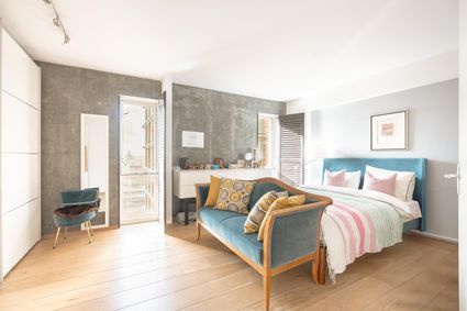 Veembroederhof 83, Amsterdam