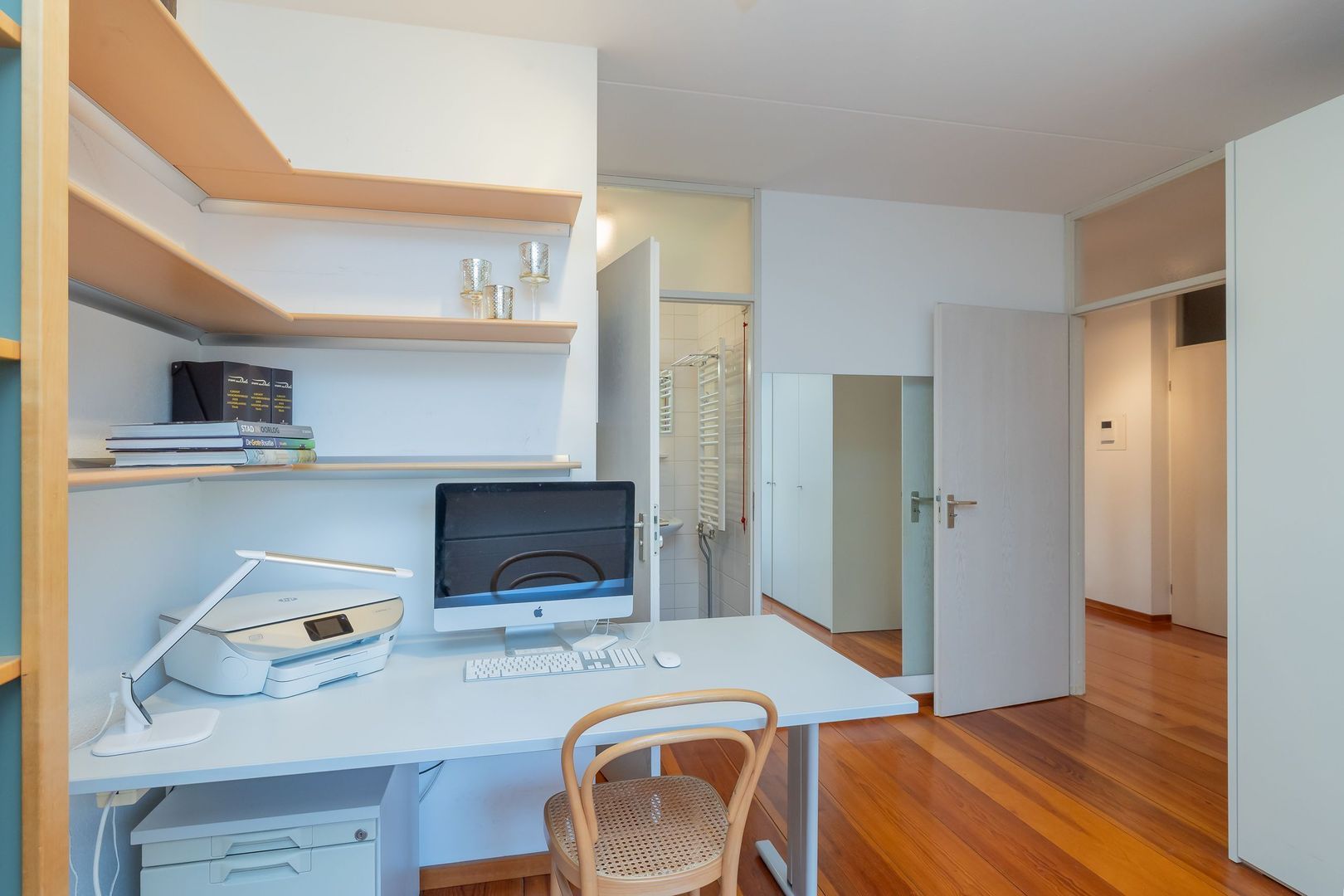 Logger 229, Amstelveen foto-7