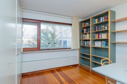 Logger 229, Amstelveen foto-6