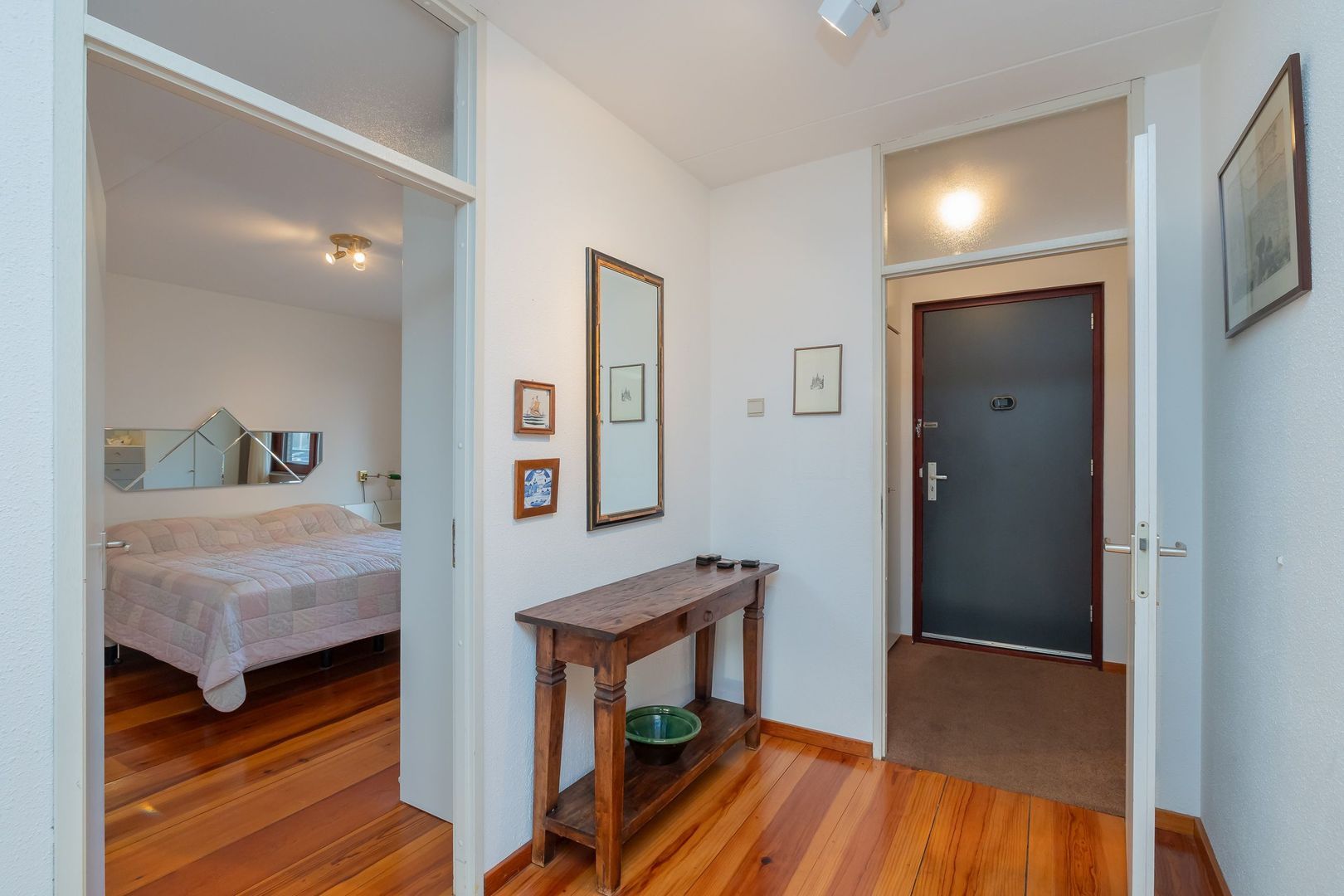 Logger 229, Amstelveen foto-10