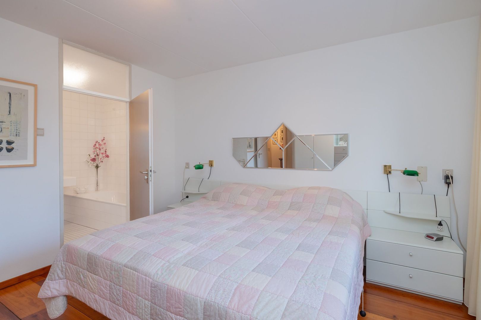 Logger 229, Amstelveen foto-14