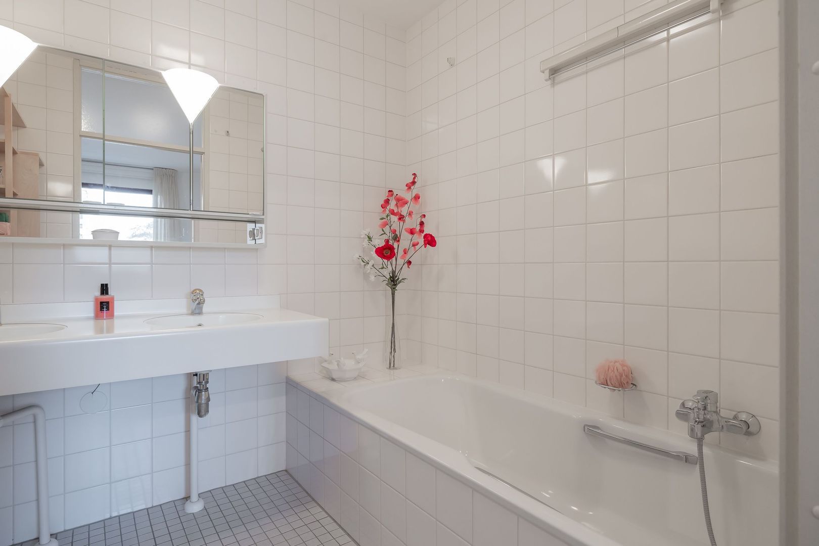 Logger 229, Amstelveen foto-16