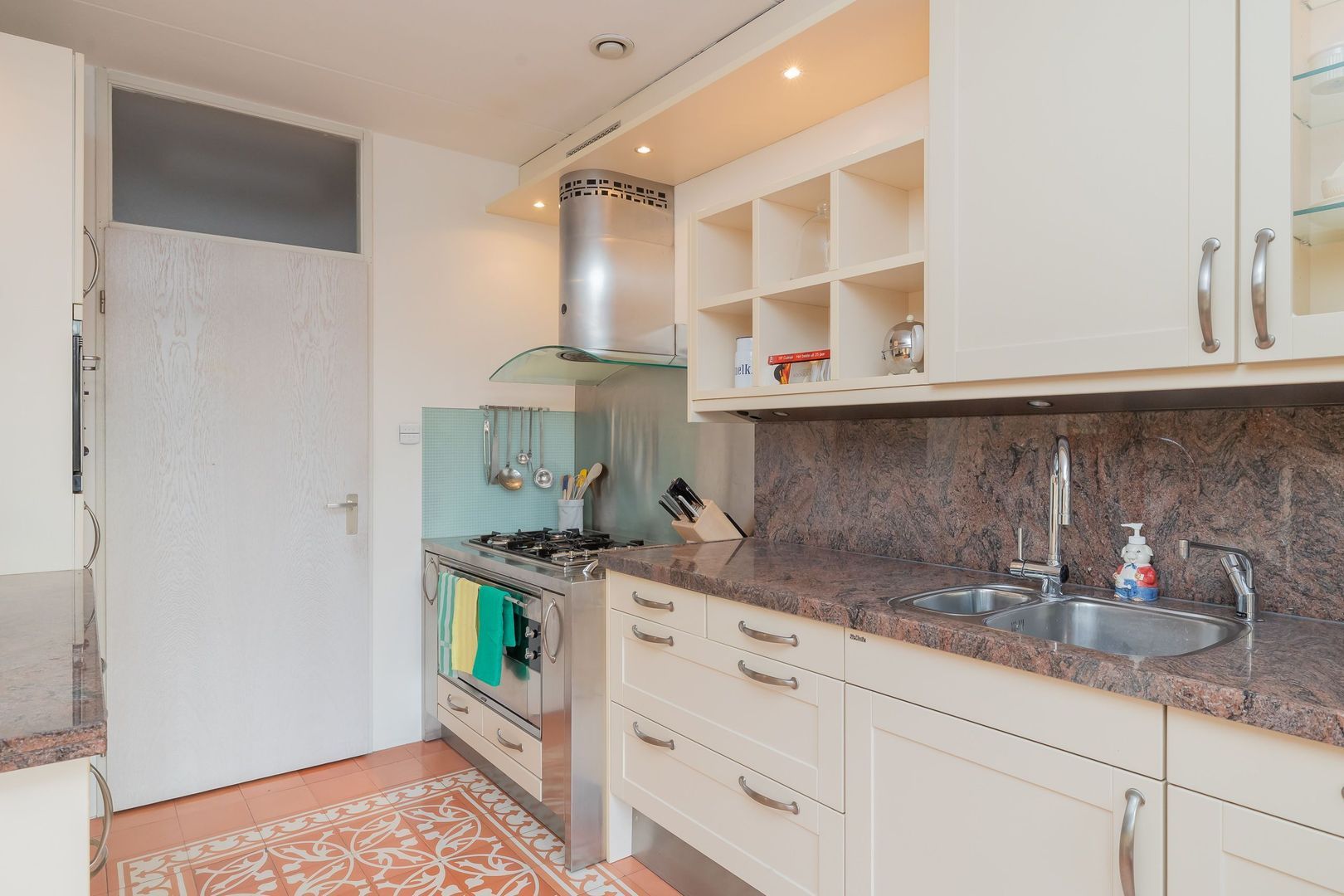 Logger 229, Amstelveen foto-29