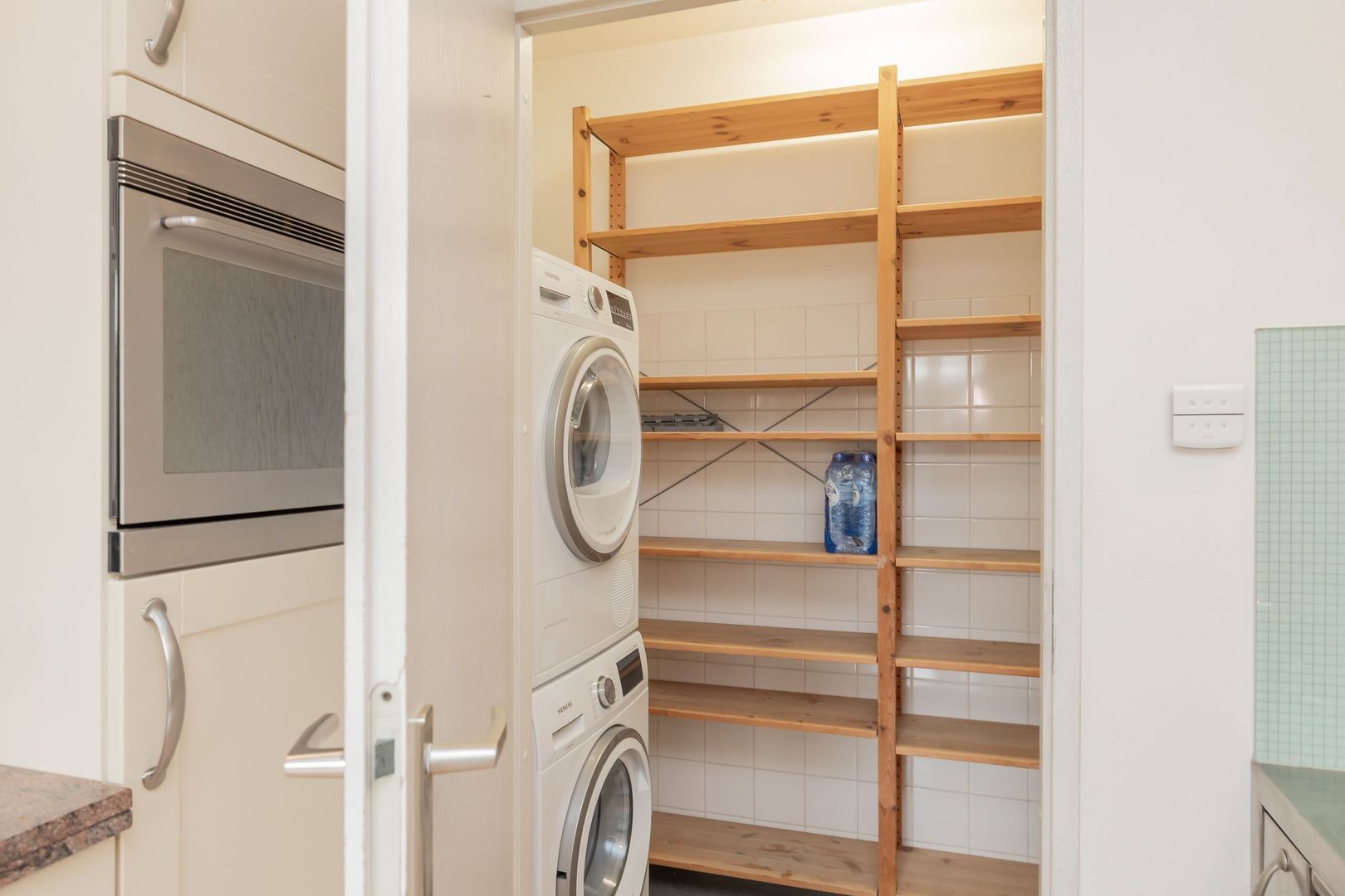 Logger 229, Amstelveen foto-31