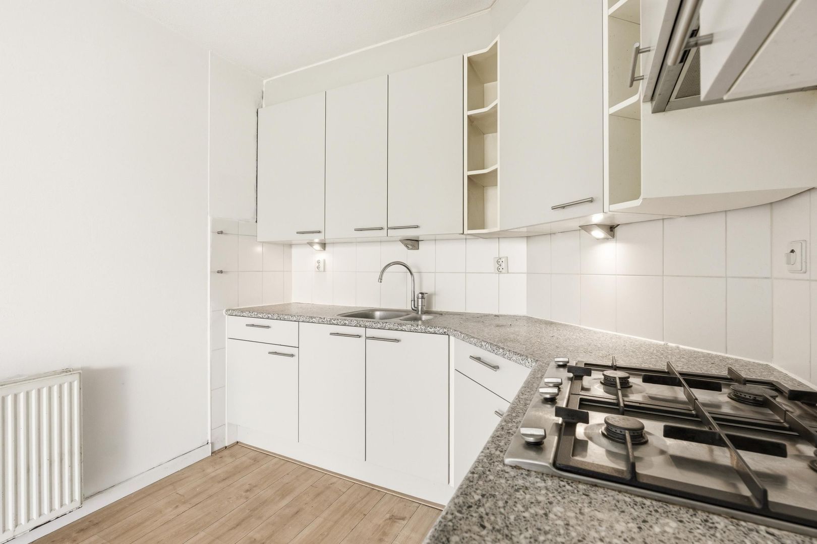 Apollovlinder 9, Diemen foto-7