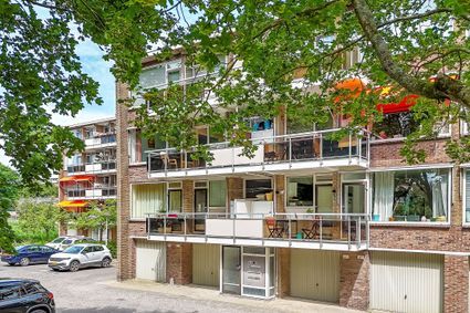 Julianaplantsoen 139, Diemen foto-0