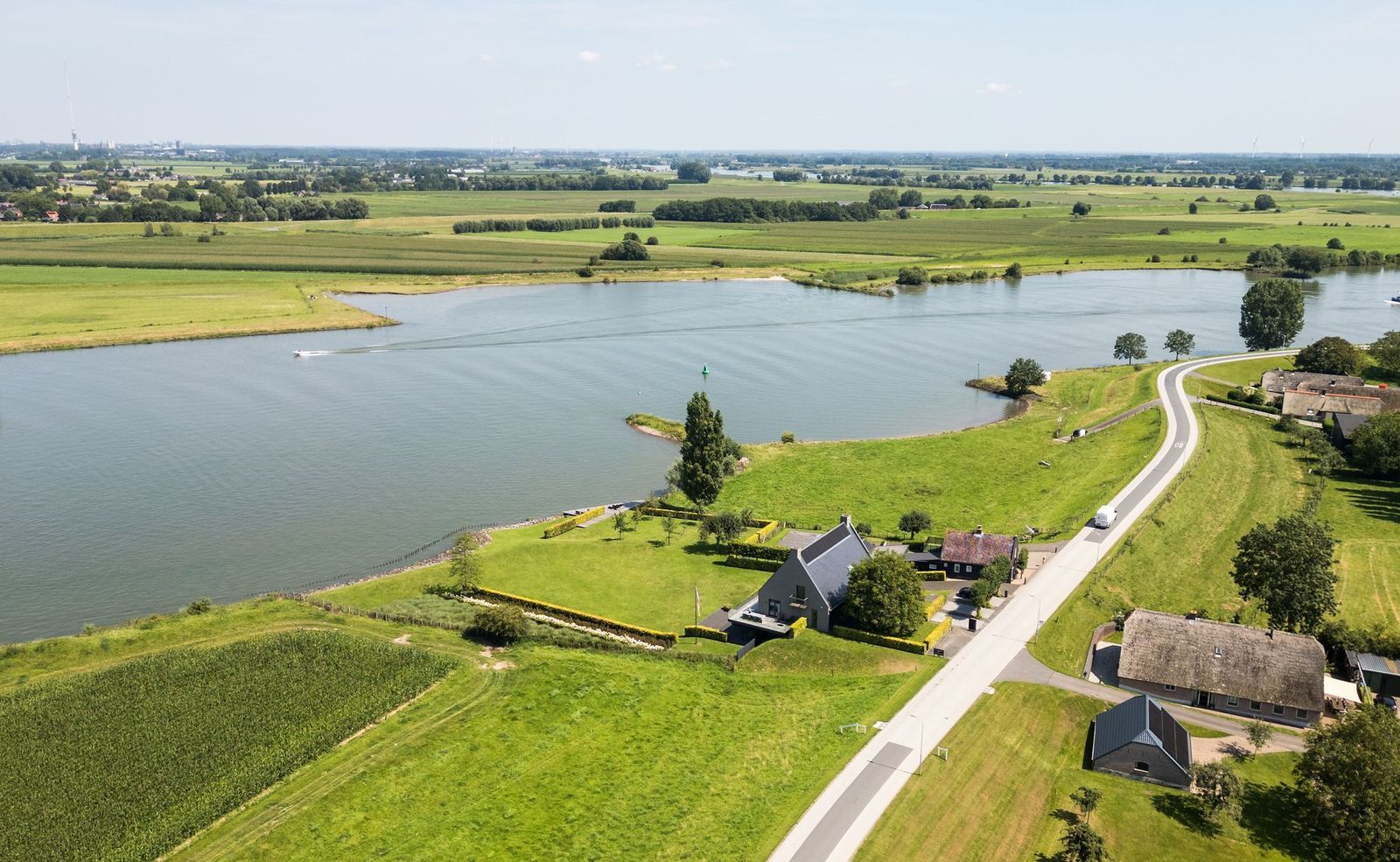 Achthoven 31, Lexmond foto-71