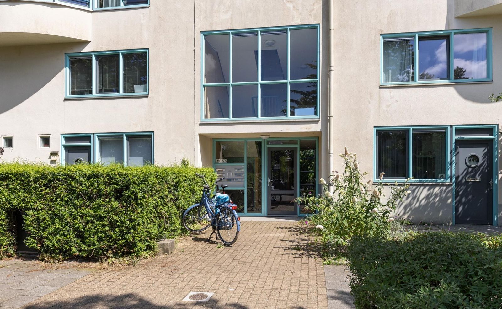 Aartsbisschop Romerostraat 503, Utrecht foto-2