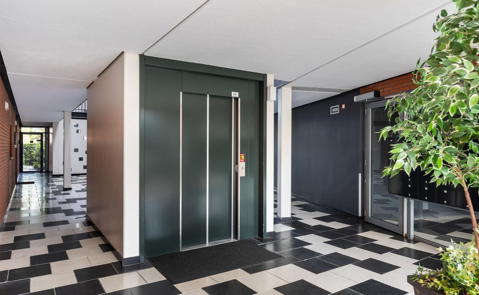 Rembrandthage 142, Nieuwegein foto-3