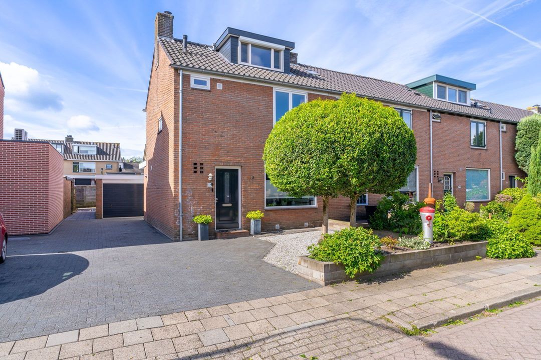 Spechtlaan 9, Maartensdijk