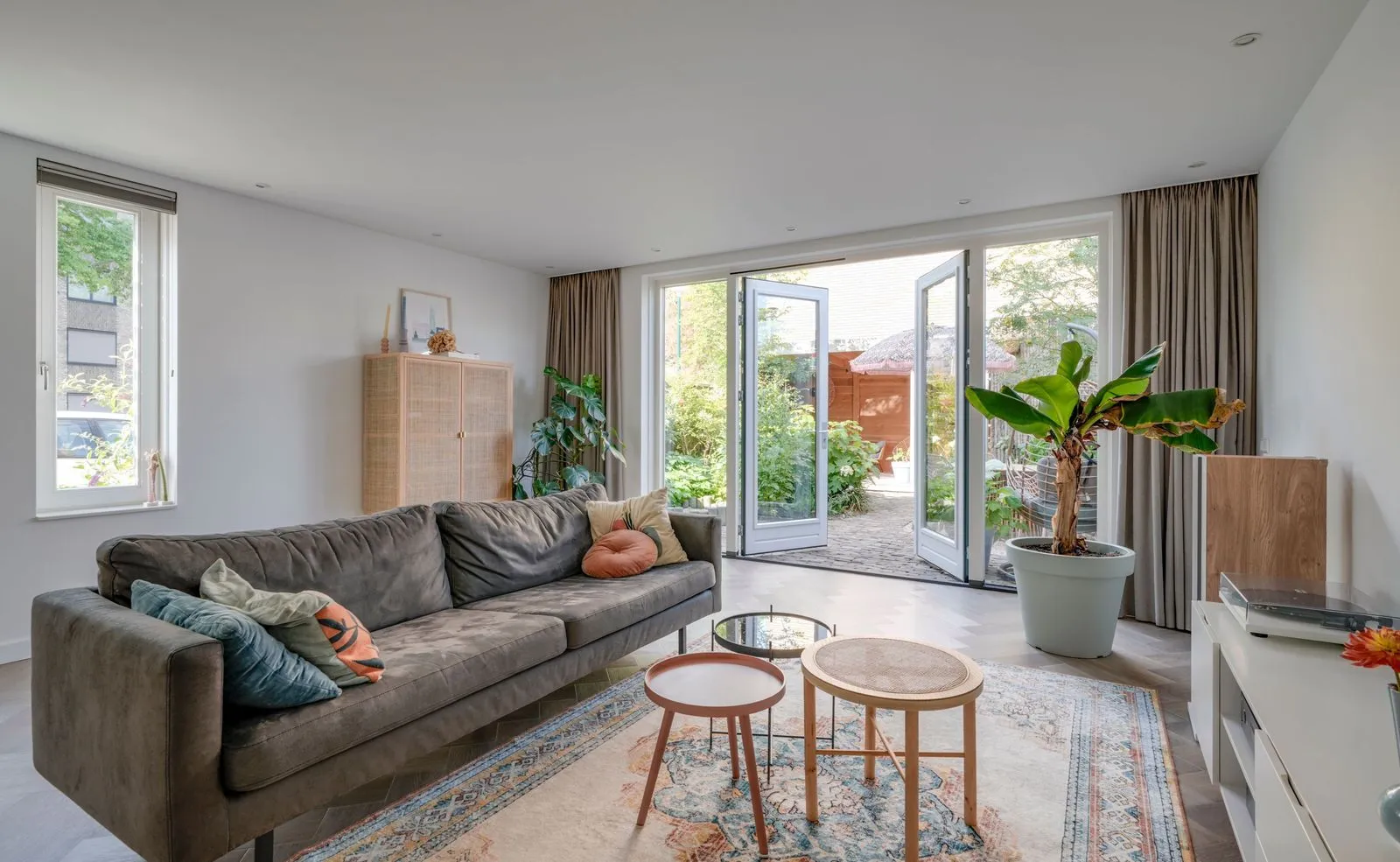 Hoekwoning te koop: Weegschaal 123, Bilthoven