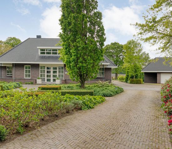 Ommerweg 23, Hellendoorn