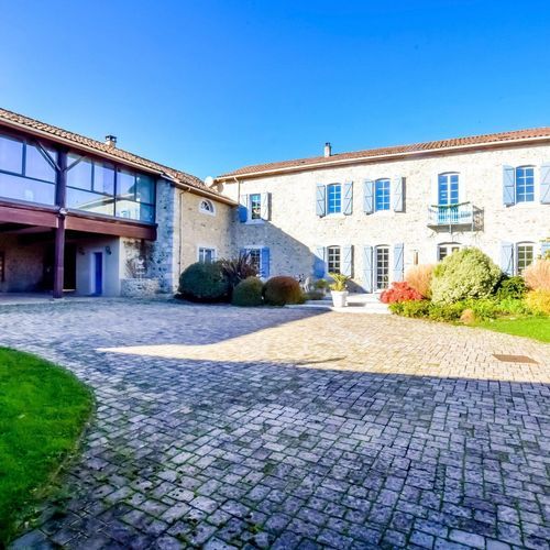 Ausson, Ausson foto-1