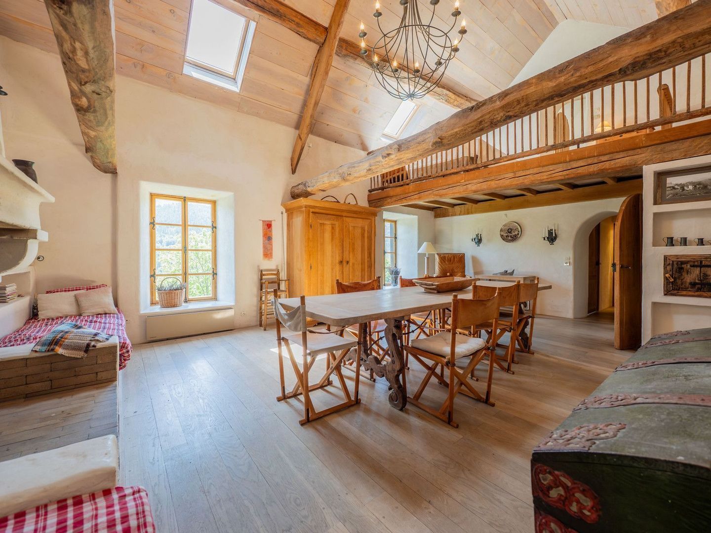 Saurat, Saurat foto-8