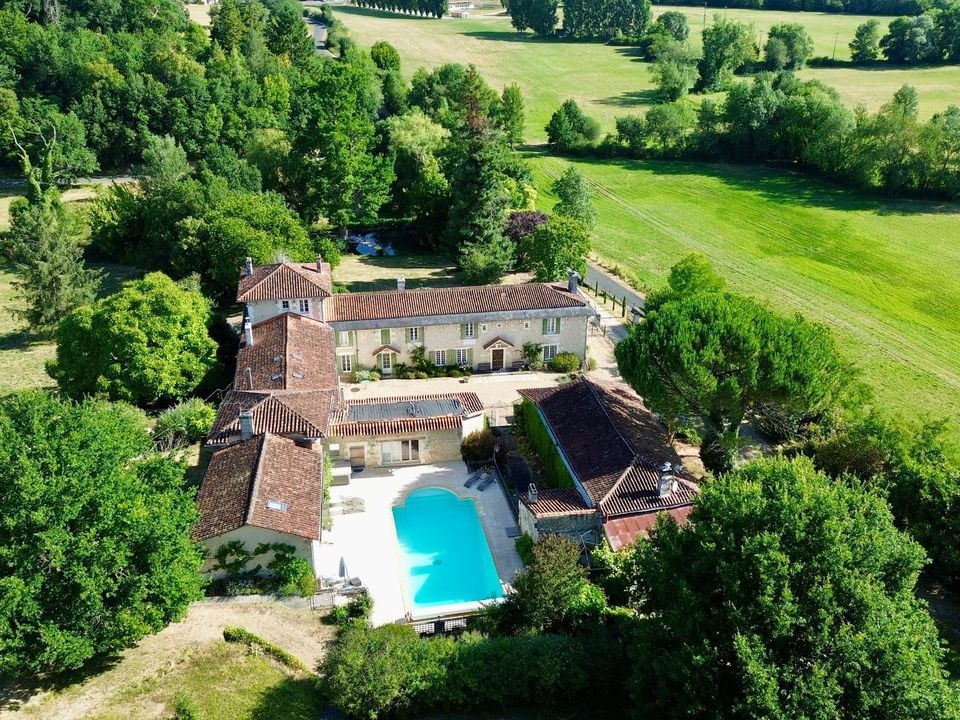 Chalais, Chalais foto-2