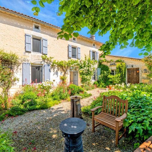 Angoulême, Angoulême foto-1