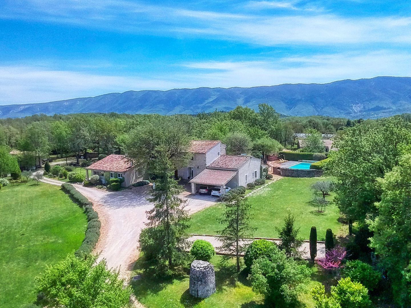 Caseneuve, Caseneuve foto-5