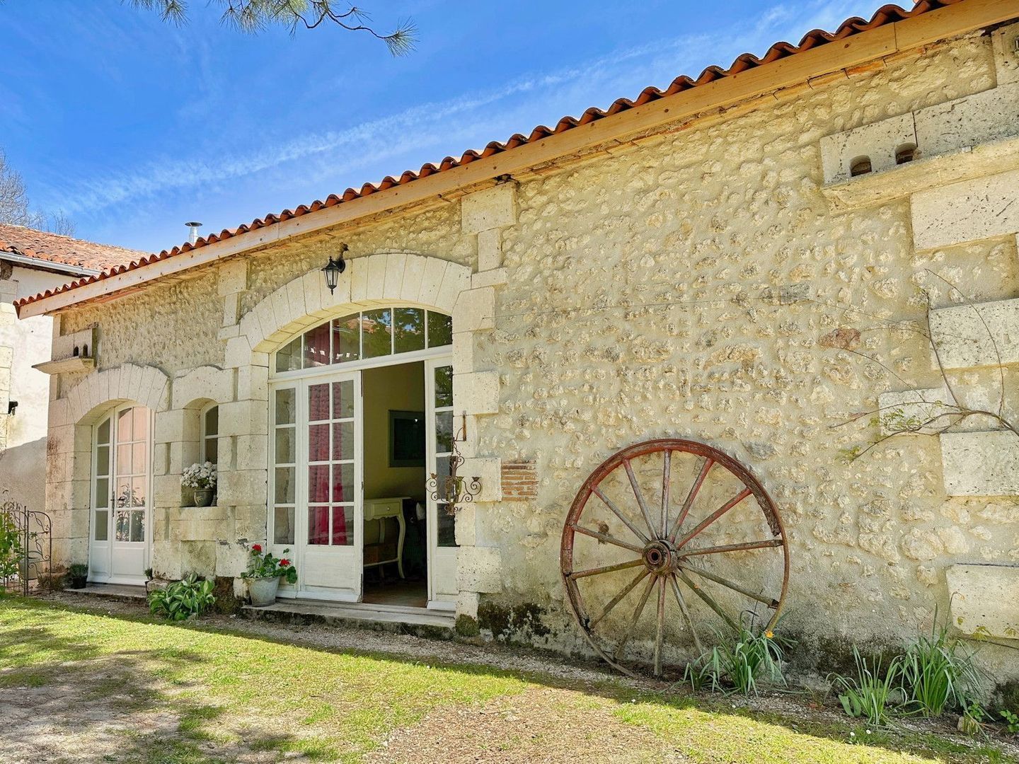 Aubeterre-sur-Dronne, Aubeterre-sur-Dronne foto-5