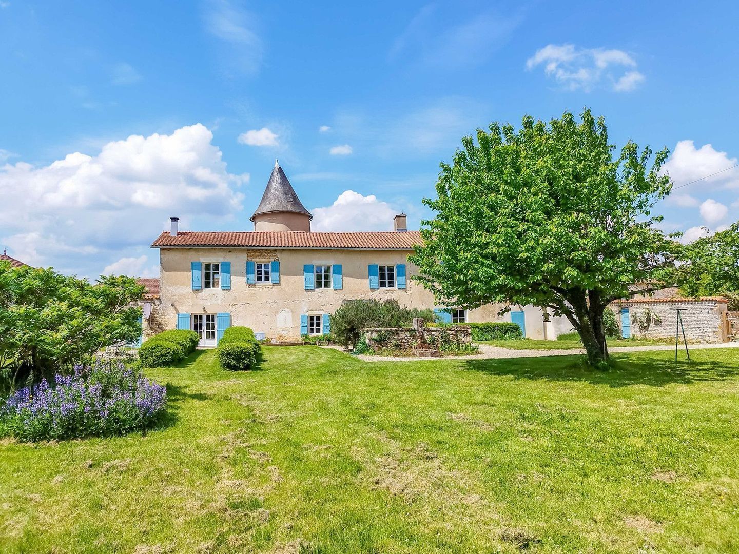 Civray, Civray foto-2