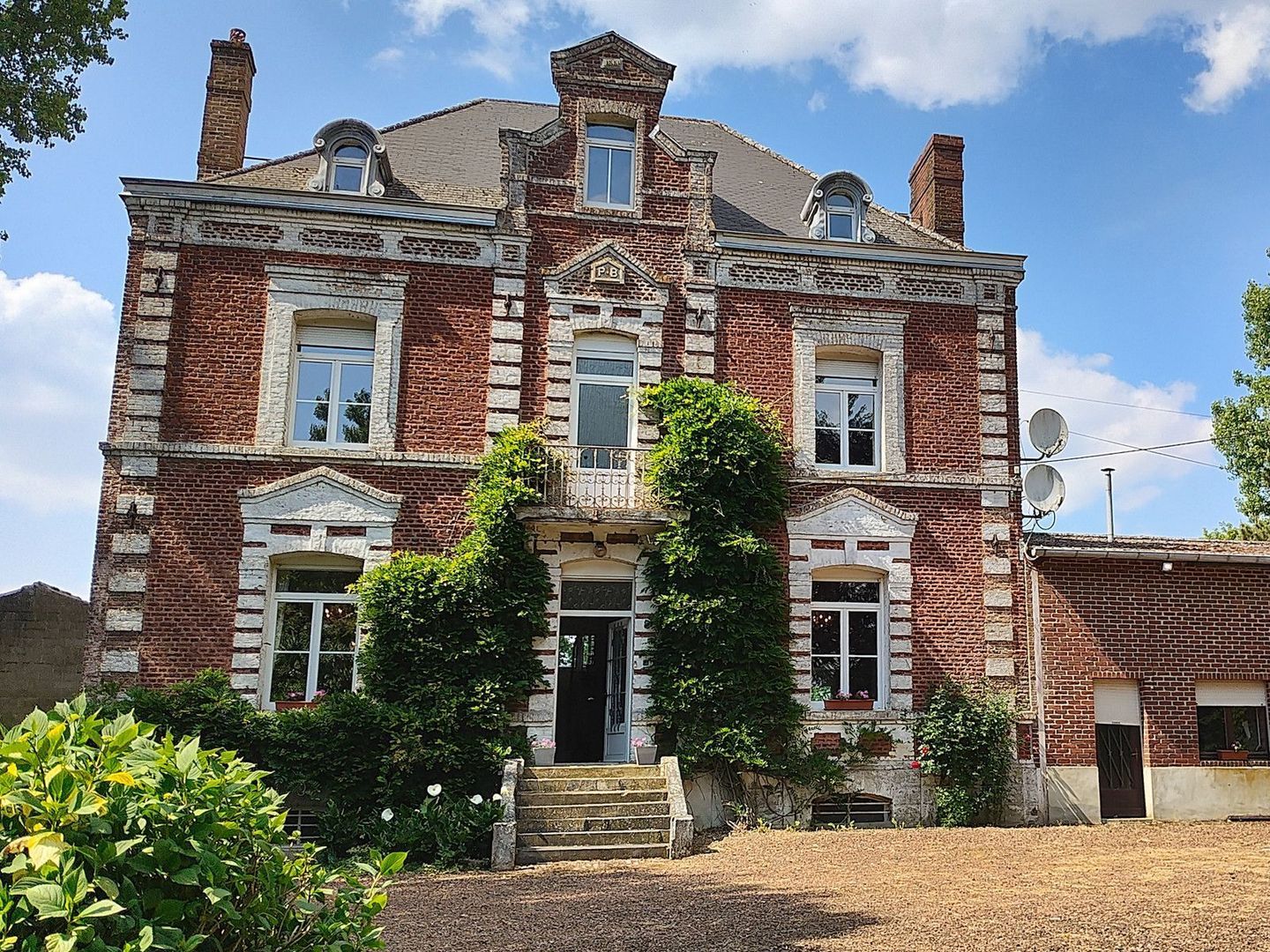 Prédefin, Prédefin foto-0